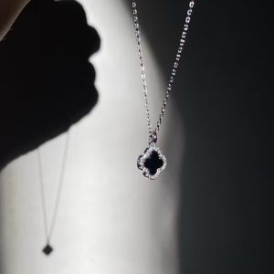 ✨ Korean Chain Pendant | Stainless Steel Chain with Clover Pendant for Girls & Women ✨ - Image 5