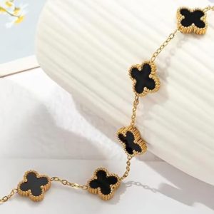 ✨ Stainless Steel Anti Tarnish Gold Plated Clover Chain Bracelet for girls & woman ✨ - Image 4