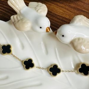 ✨ Stainless Steel Anti Tarnish Gold Plated Clover Chain Bracelet for girls & woman ✨ - Image 6