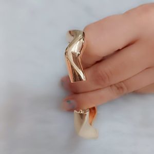 ✨ Gold Plated Anti Tarnish Stainless Steel Wave Design Openable Bracelet for girls & women ✨ - Image 3